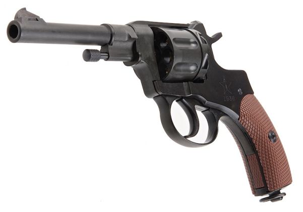 Hartford Nagant M1895 Revolver (Model Gun) | RedWolf
